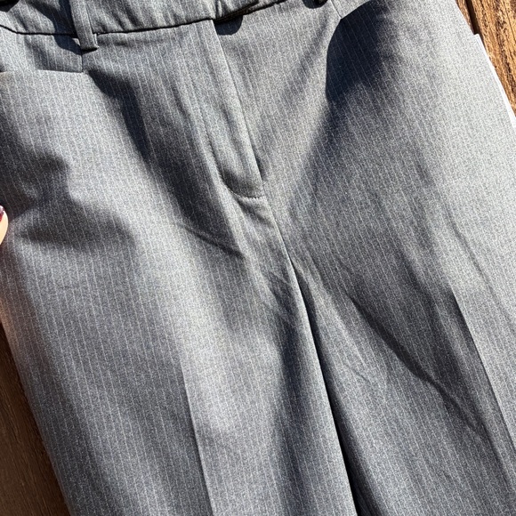 Calvin Klein High-Waisted Pinstripe Trousers – Size 4 (NWT) - Picture 3 of 9